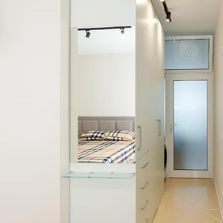 דירה Bs